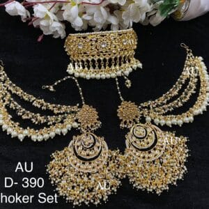 Archana Green Choker Set Earrings With Earchain