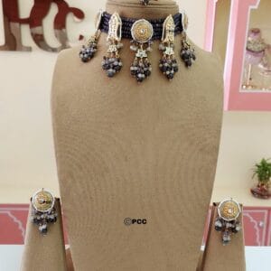 Jhanvi Kundan Choker Set In Grey Colour