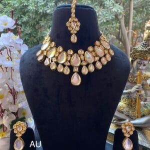 Tina Kundan Set