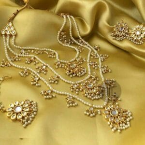 Gulika White Necklace Set