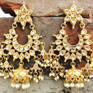 Daniela White Earrings