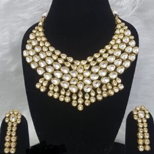 Meenakshi Kundan Set