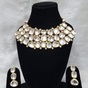 Piya Kundan Set