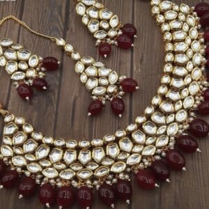 Chitra Maroon Set