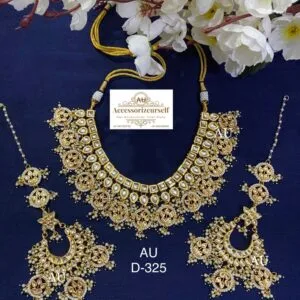 Akanksha Kundan Set
